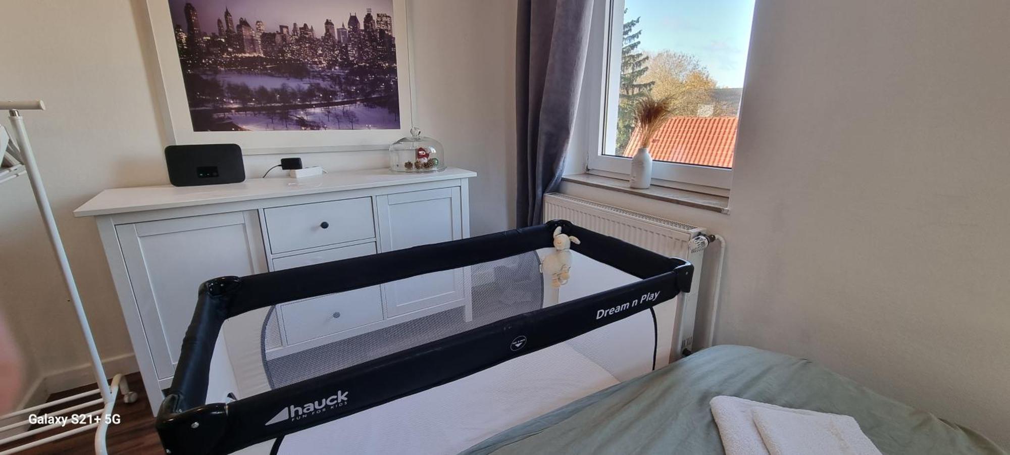 120Qm - 5 Rooms - 2 Bathrooms - Kitchen- Free Parking - Fast Wifi - Yiha Apartment Hannover Exteriör bild